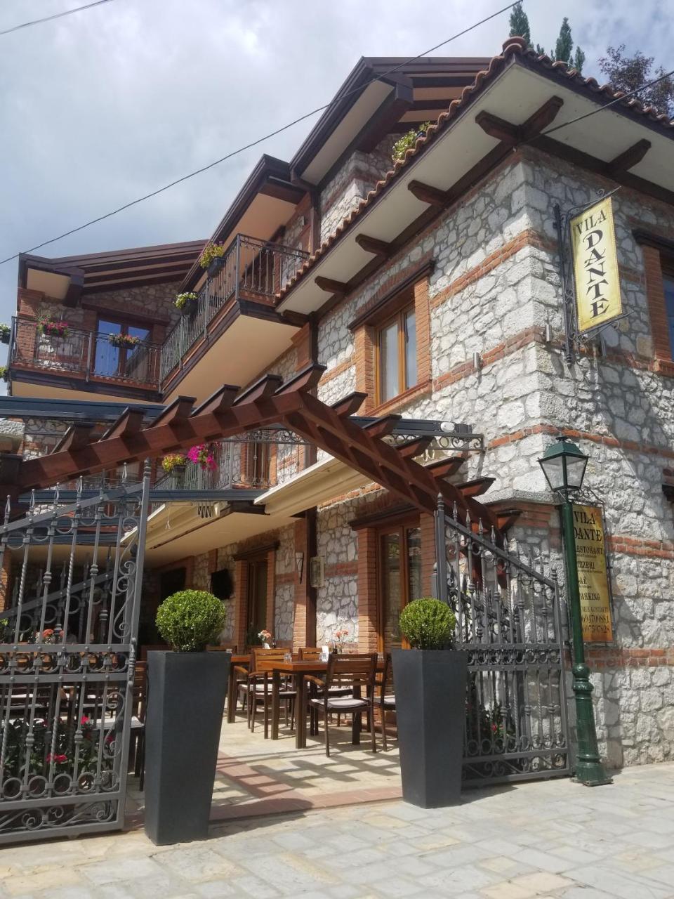 Vila Dante Boutique Hotel Tushemisht Экстерьер фото